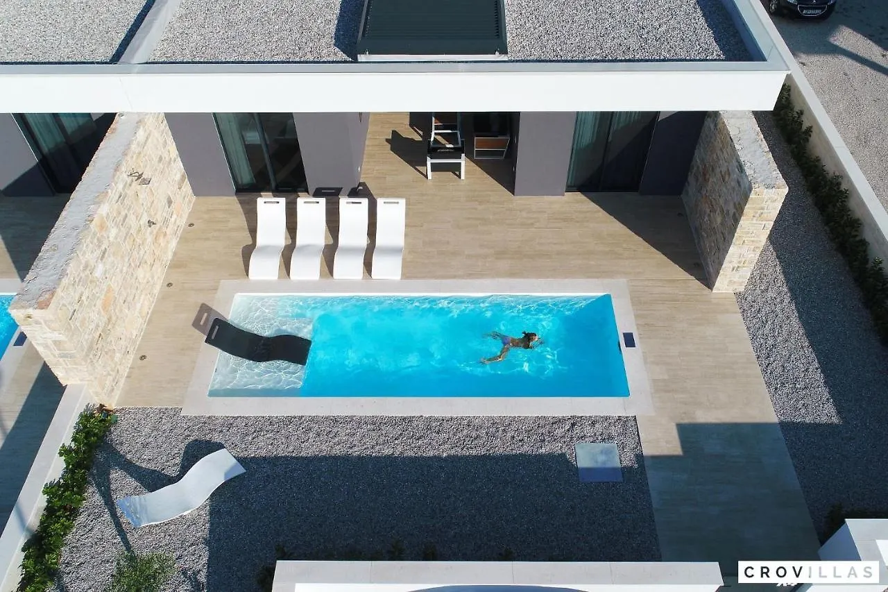 Beautiful Villa In Kraj, Pasman Island With Outdoor Swimming Pool, Wifi And 3 Bedrooms Ugrinici 0*,  Κροατία