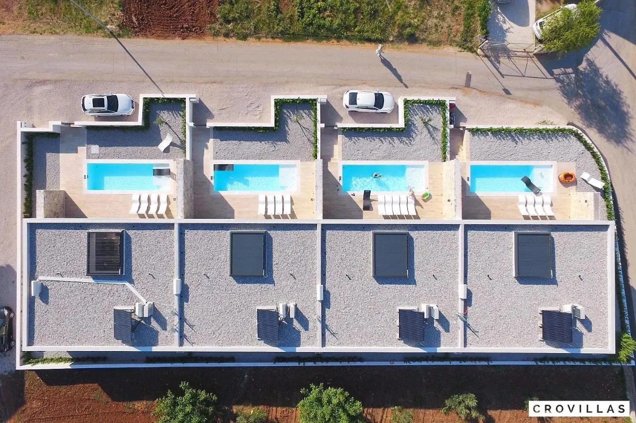 Beautiful Villa In Kraj, Pasman Island With Outdoor Swimming Pool, Wifi And 3 Bedrooms Ugrinici